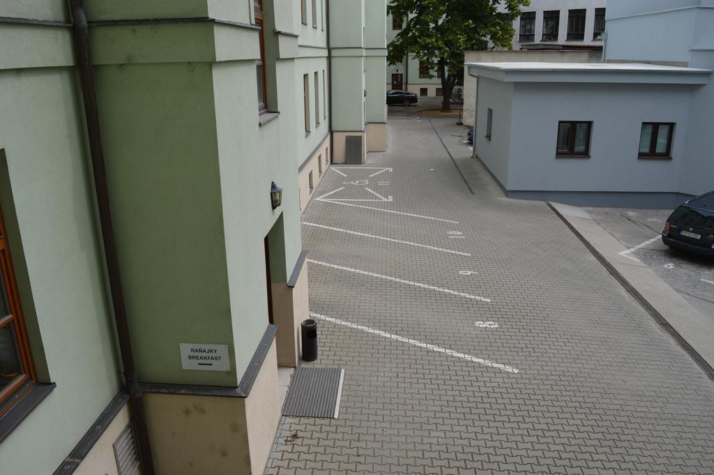 Hotel Akademik Bratislava Exterior photo